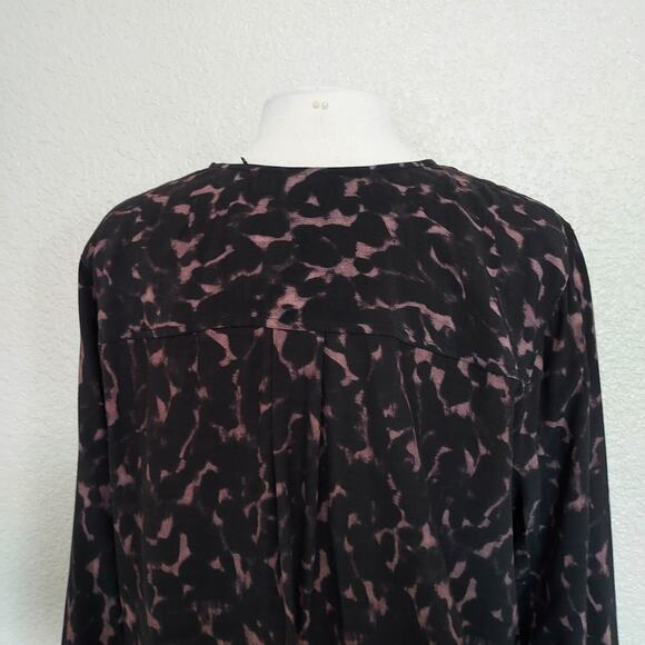 Rails Black & Lavender Animal Print Blouse Size L - Picture 9 of 13
